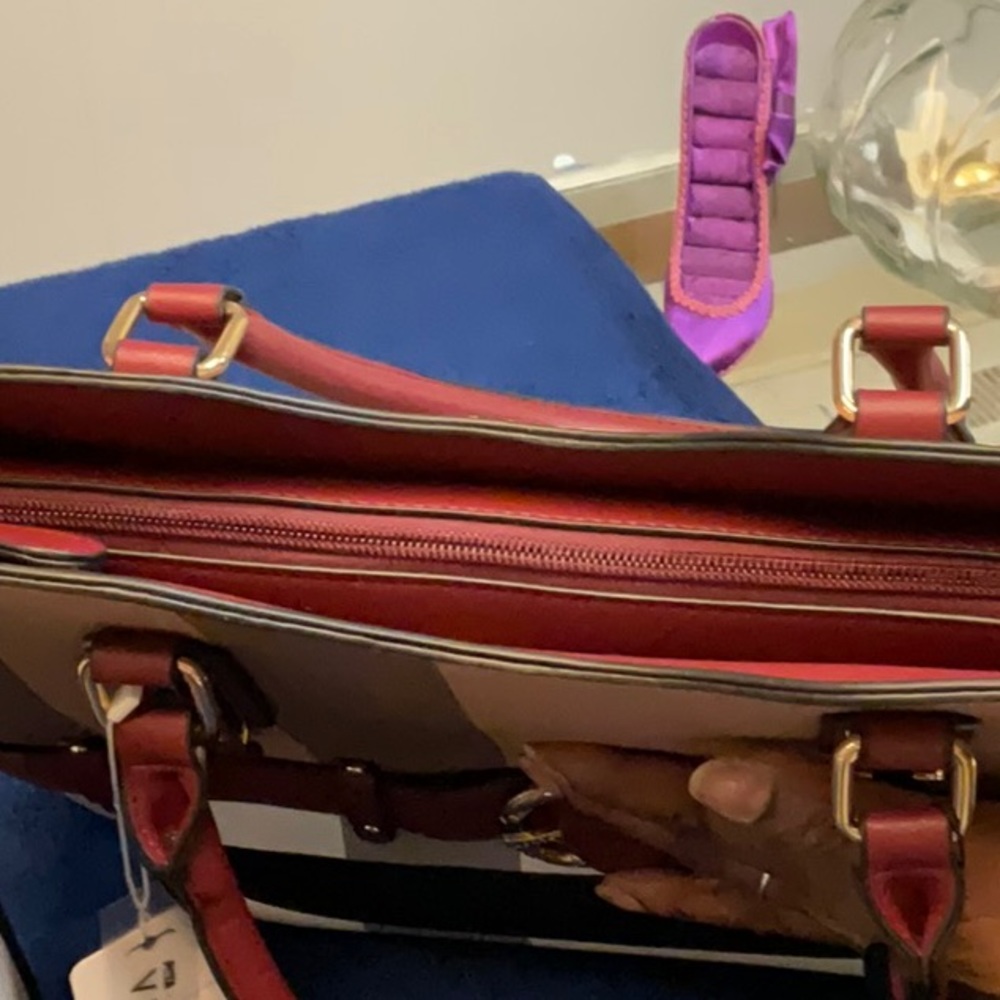 HANDBAG - Picture 11 of 13